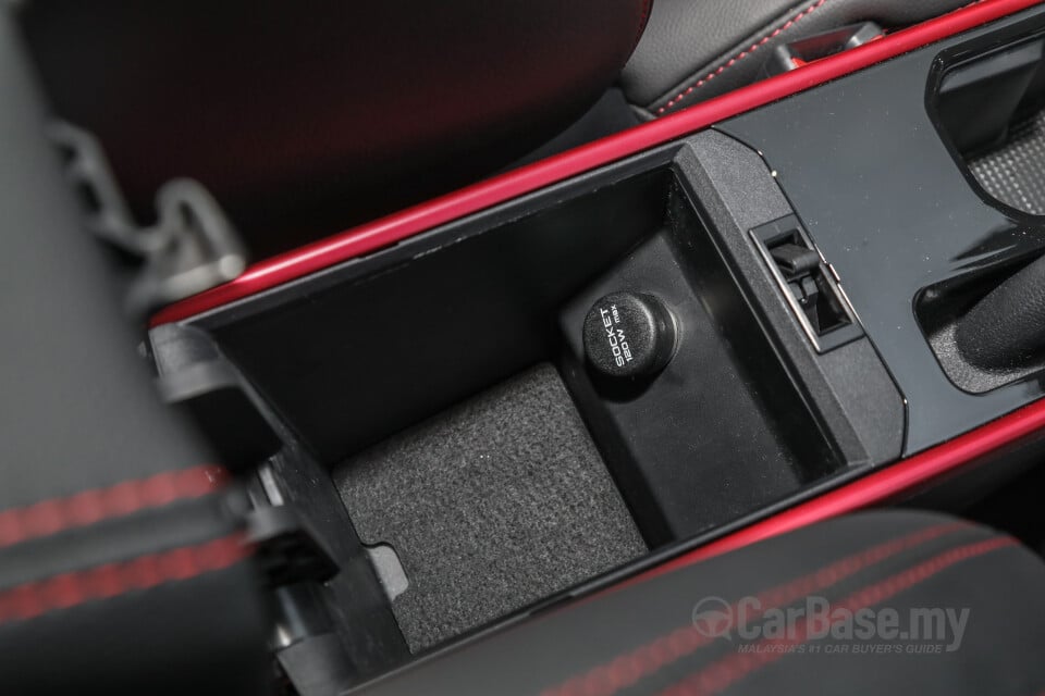 Proton Iriz P2-30A MC2 (2021) Interior