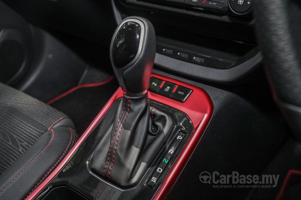 Proton Iriz P2-30A MC2 (2021) Interior