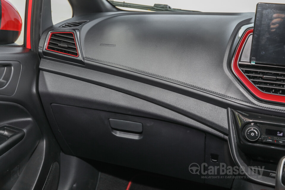 Proton Iriz P2-30A MC2 (2021) Interior