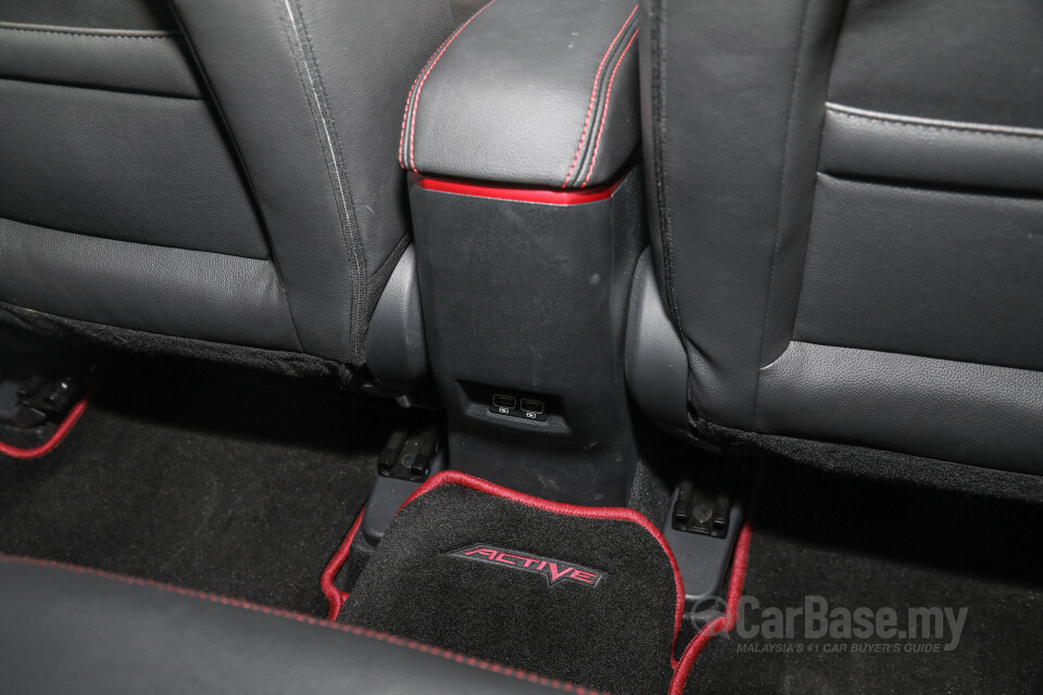 Proton Iriz P2-30A MC2 (2021) Interior
