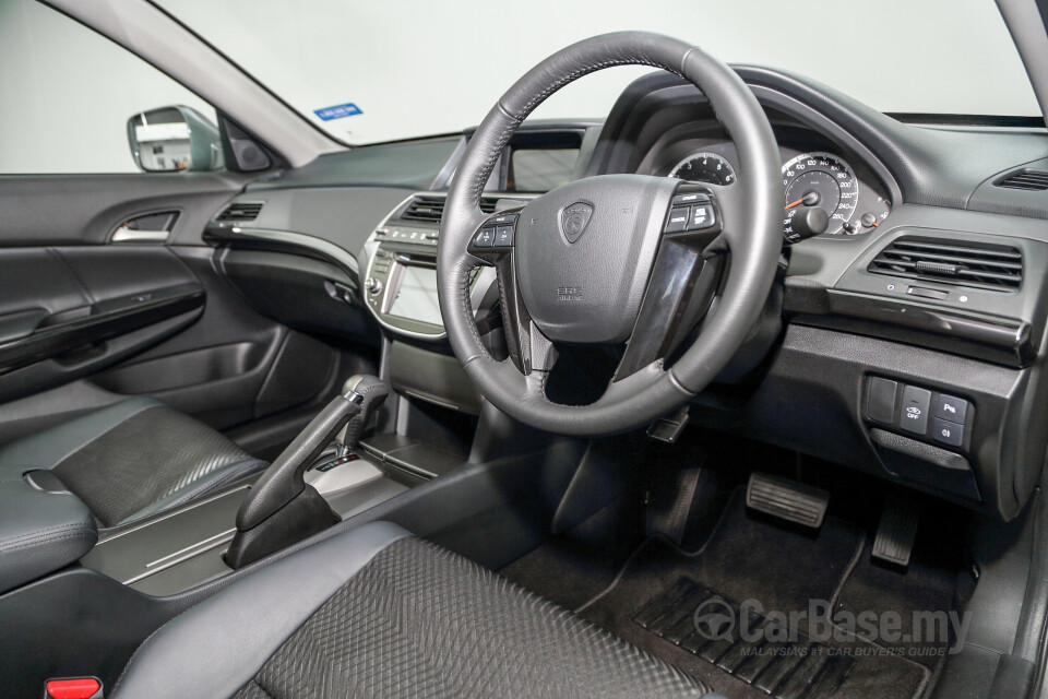 Mitsubishi Outlander RE Facelift (2016) Interior