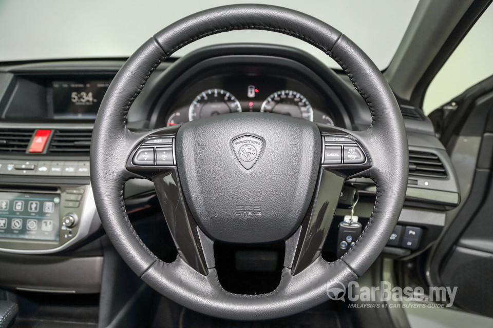 Proton Perdana P4-90B (2016) Interior