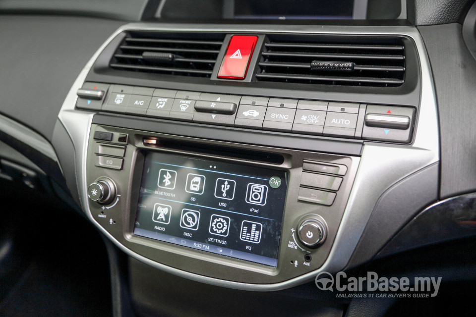 Proton Perdana P4-90B (2016) Interior