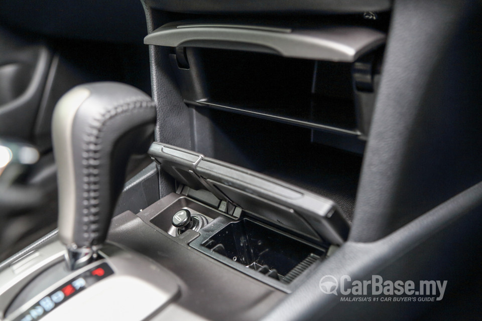 Proton Perdana P4-90B (2016) Interior