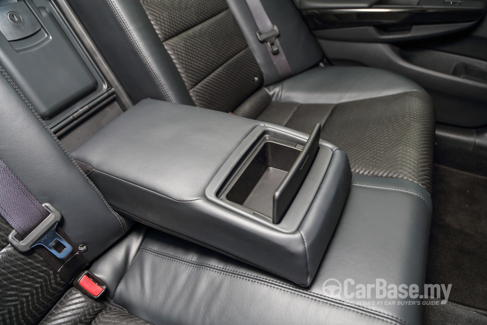 Proton Perdana P4-90B (2016) Interior