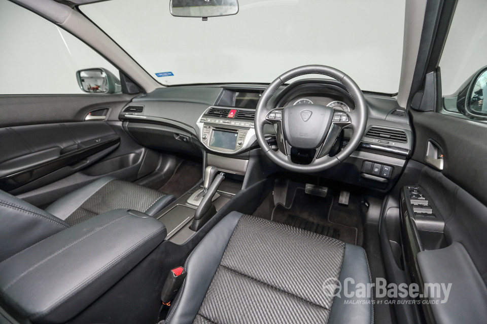 Proton Perdana P4-90B (2016) Interior