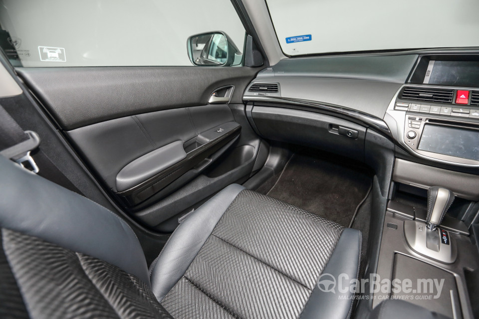 Proton Perdana P4-90B (2016) Interior