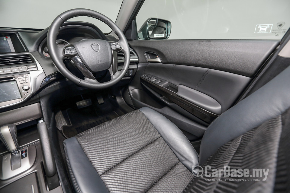Proton Perdana P4-90B (2016) Interior