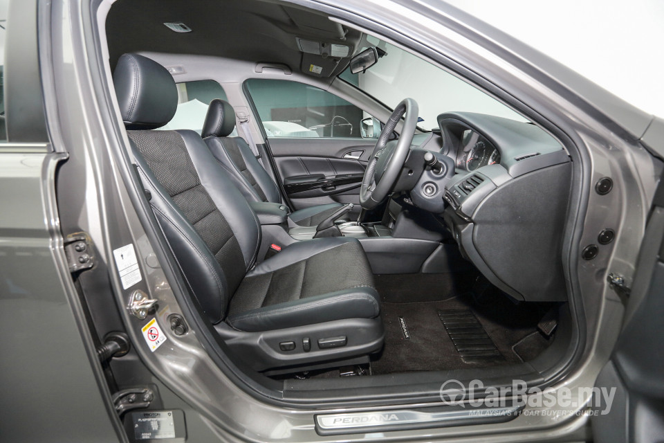 Proton Perdana P4-90B (2016) Interior