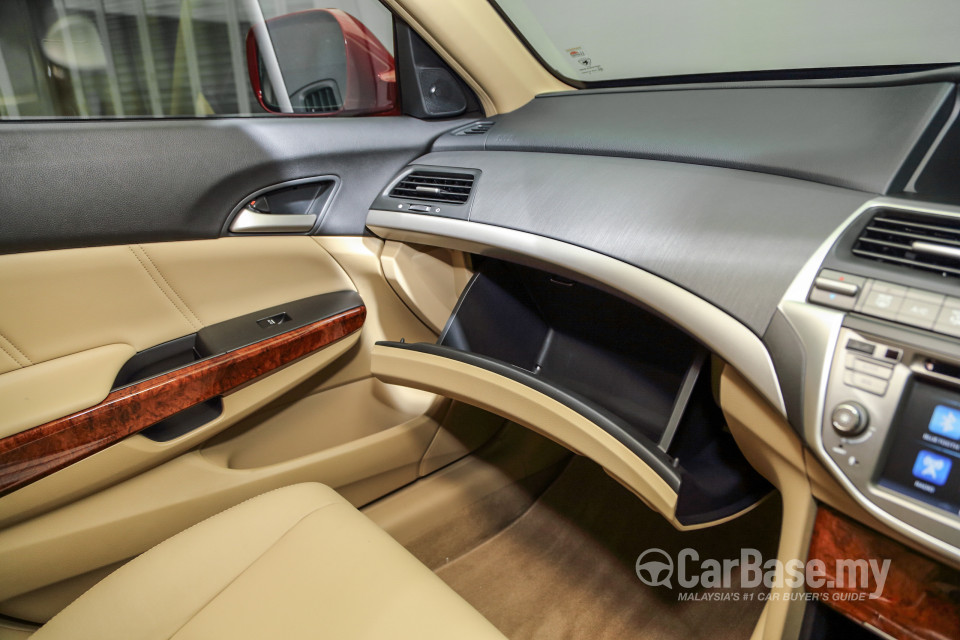 Proton Perdana P4-90B (2016) Interior