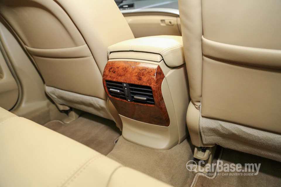 Proton Perdana P4-90B (2016) Interior