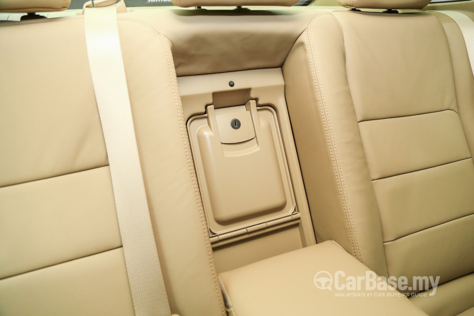 Proton Perdana P4-90B (2016) Interior
