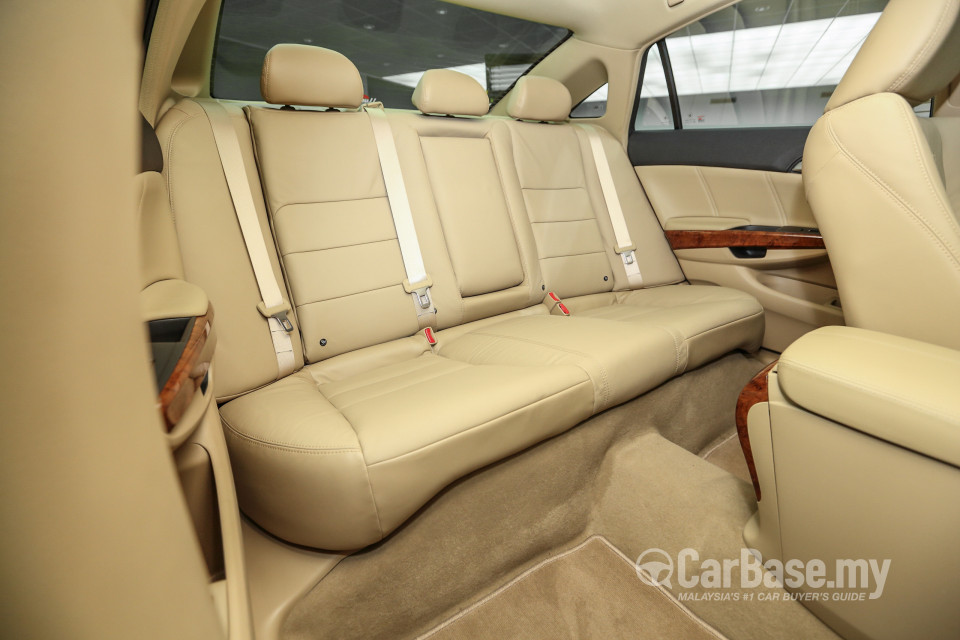 Proton Perdana P4-90B (2016) Interior