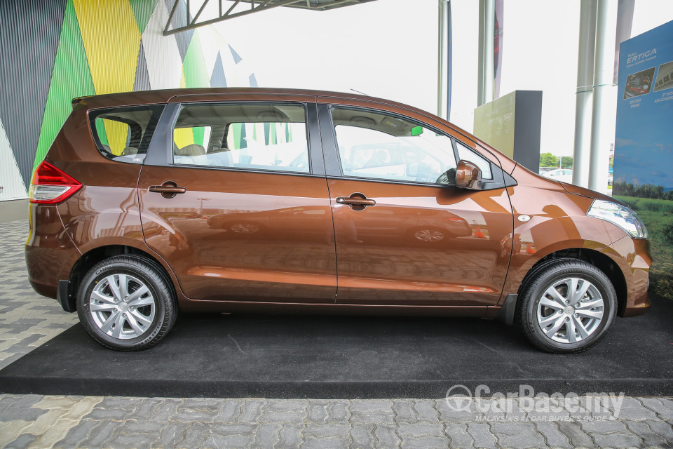 Proton Ertiga P6-90A (2016) Exterior