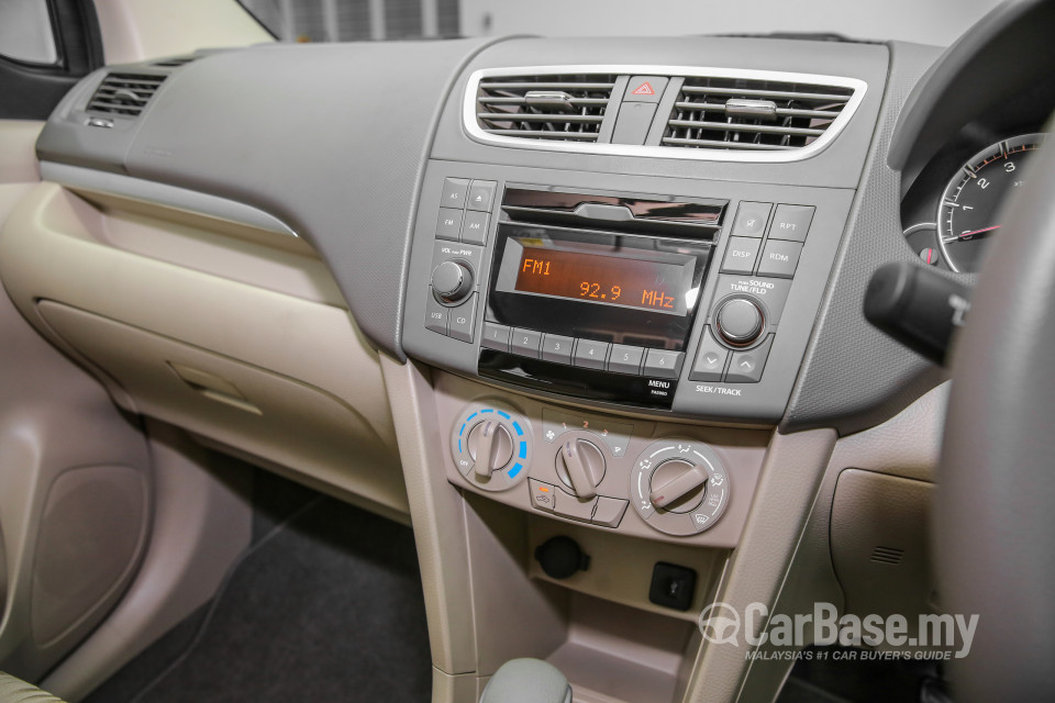 Proton Ertiga P6-90A (2016) Interior