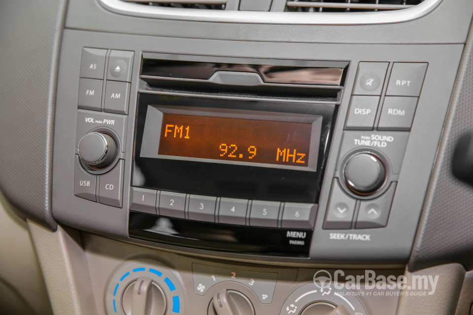 Proton Ertiga P6-90A (2016) Interior