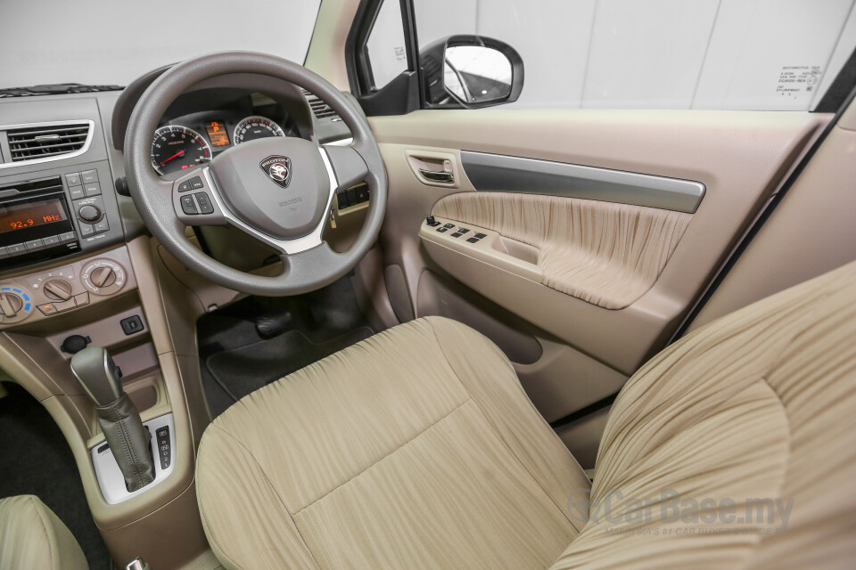 Nissan Navara D23 Facelift (2021) Interior