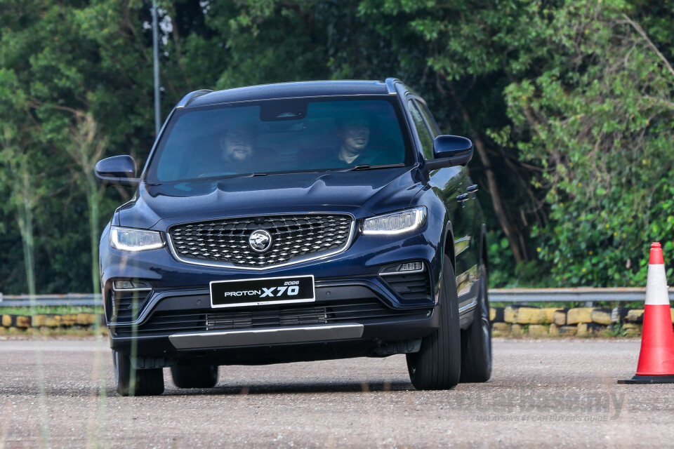 Proton X70 P7-90A MC3 (2026) Exterior