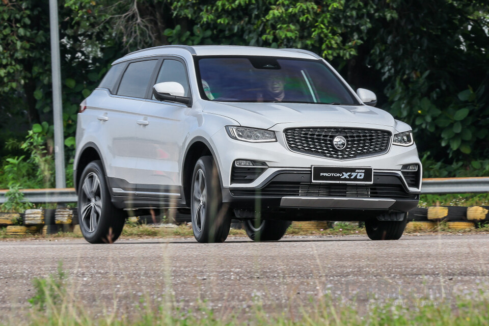 Proton X70 P7-90A MC3 (2026) Exterior