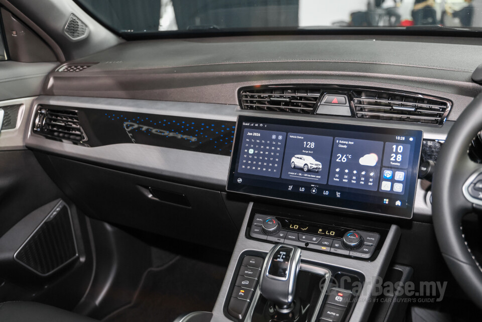 Proton X70 P7-90A MC3 (2026) Interior