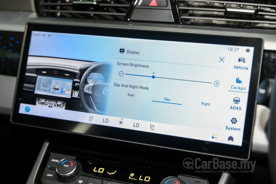 Proton X70 P7-90A MC3 (2026) Interior