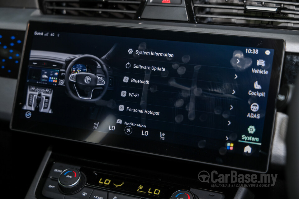 Proton X70 P7-90A MC3 (2026) Interior
