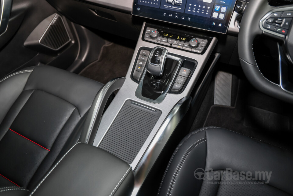 Proton X70 P7-90A MC3 (2026) Interior