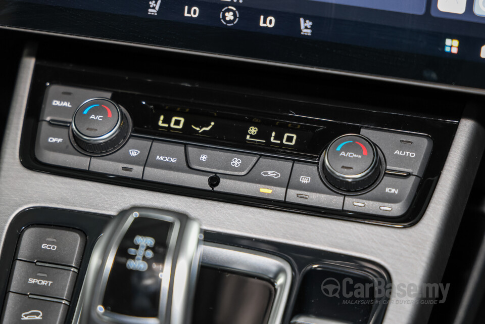 Proton X70 P7-90A MC3 (2026) Interior
