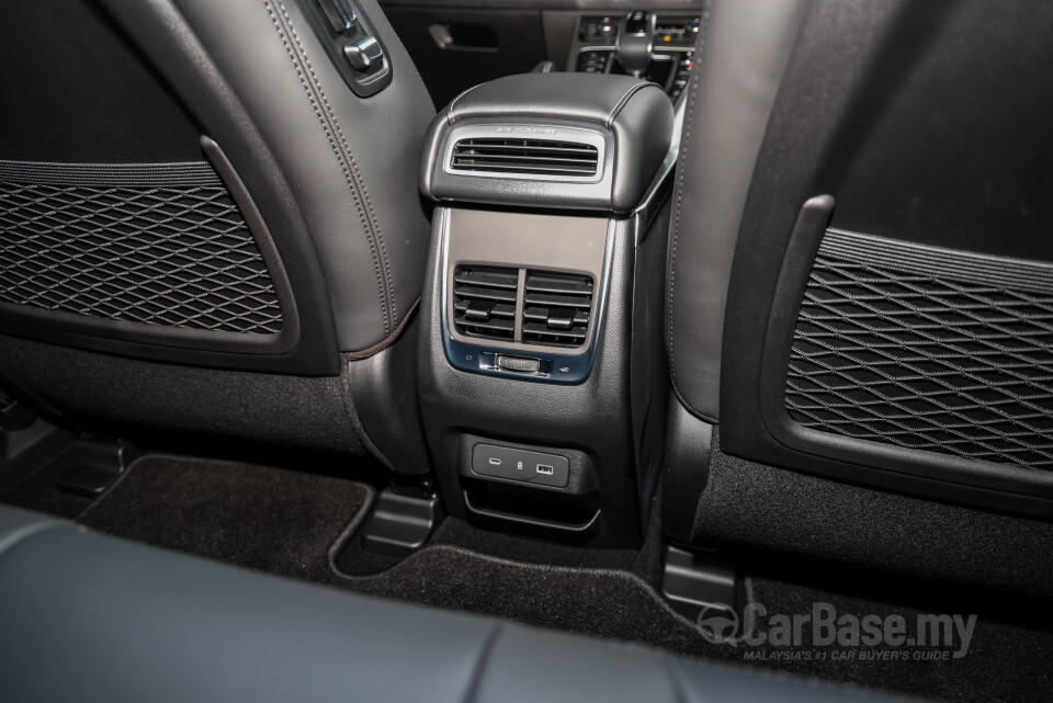 Proton X70 P7-90A MC3 (2026) Interior