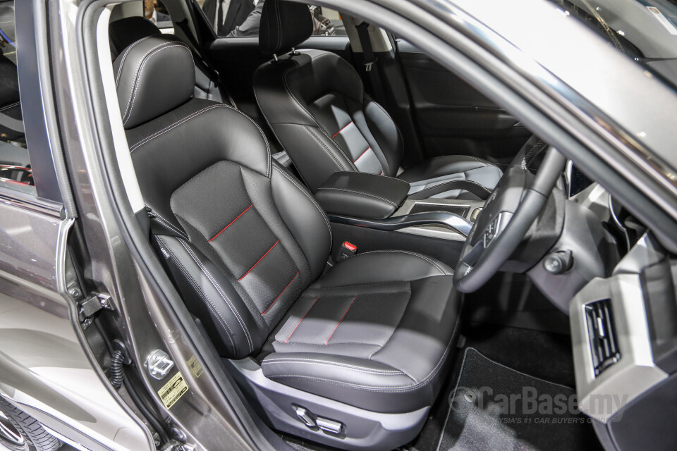 Nissan Navara D23 Facelift (2021) Interior