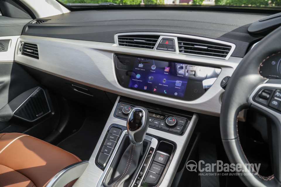 Proton X70 P7-90A (2018) Interior