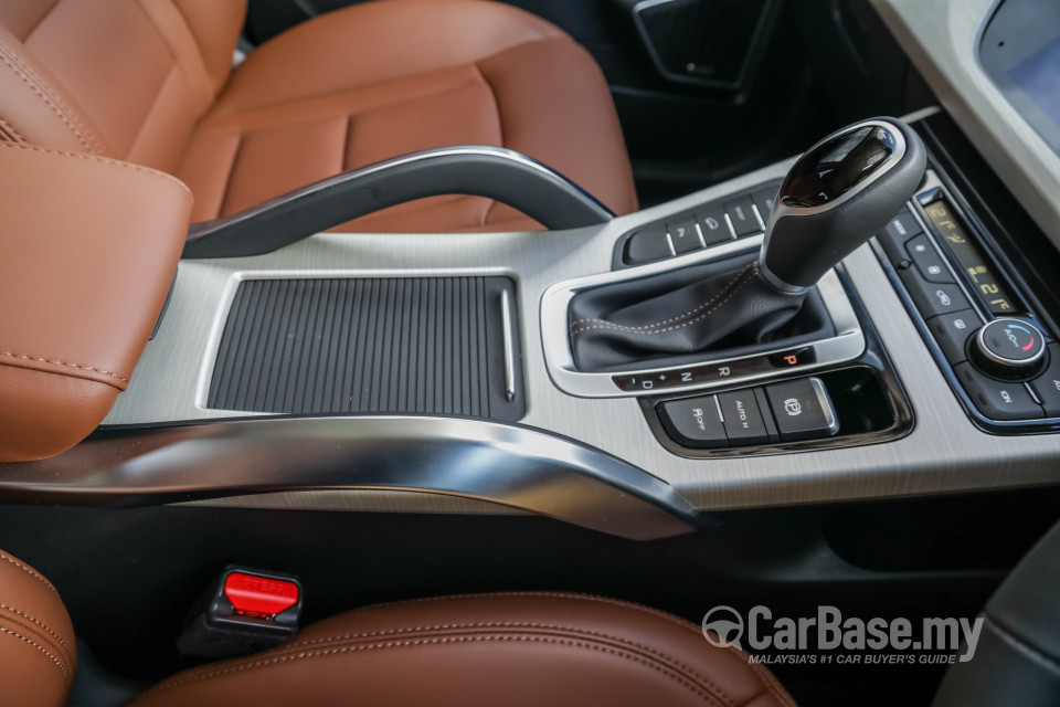 Proton X70 P7-90A (2018) Interior