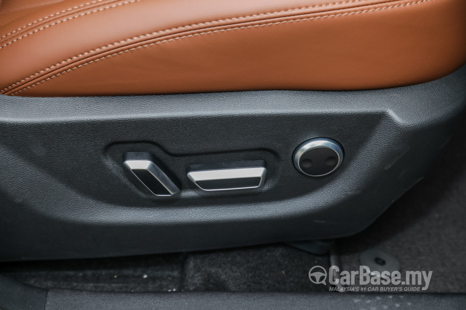 Proton X70 P7-90A (2018) Interior