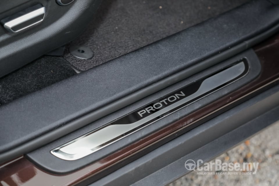 Proton X70 P7-90A (2018) Interior