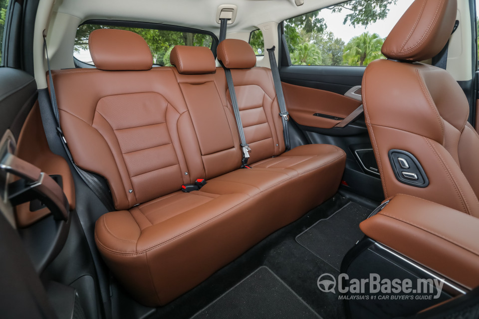 Proton X70 P7-90A (2018) Interior