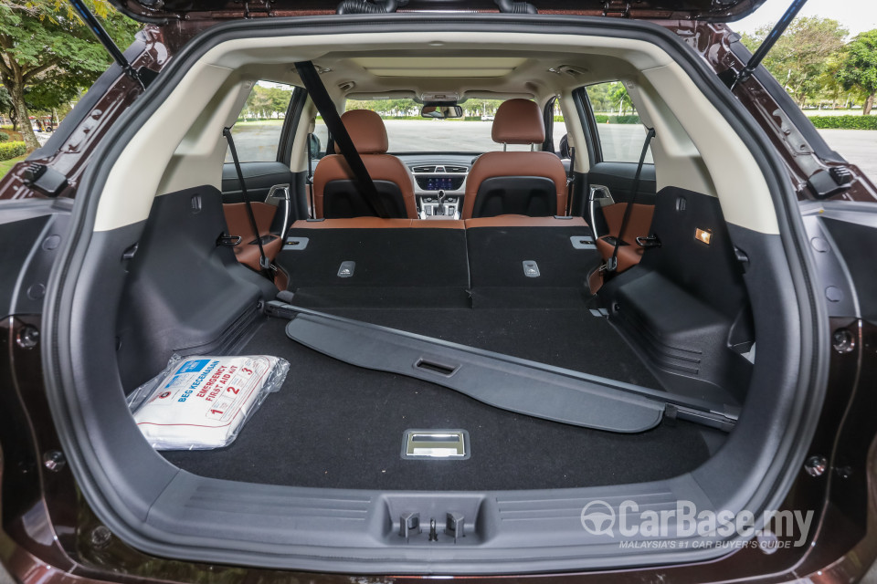 Proton X70 P7-90A (2018) Interior