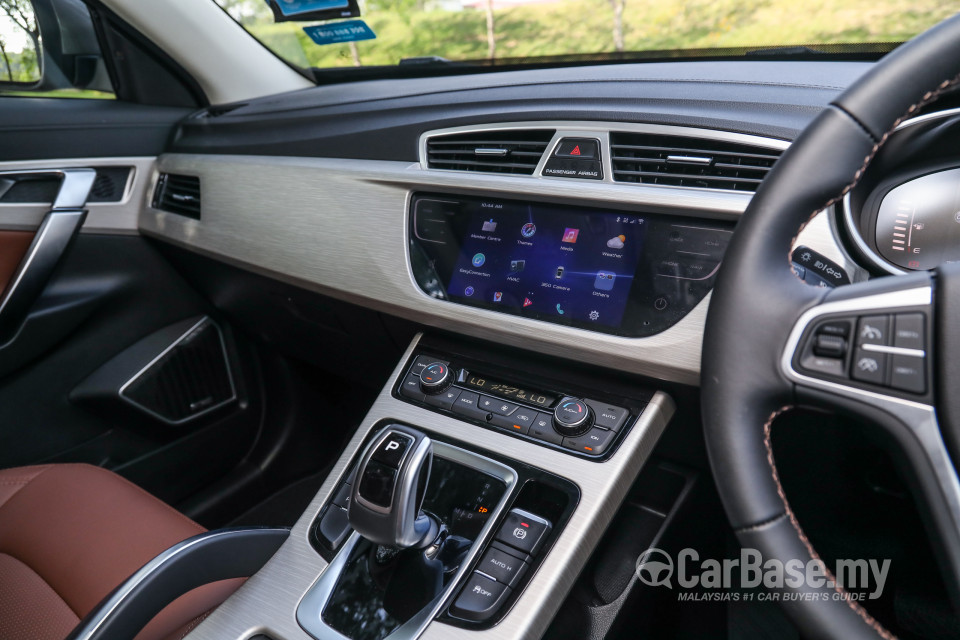 Proton X70 P7-90A CKD (2020) Interior