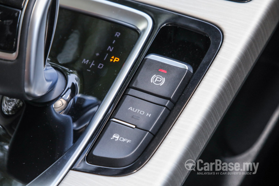 Proton X70 P7-90A CKD (2020) Interior
