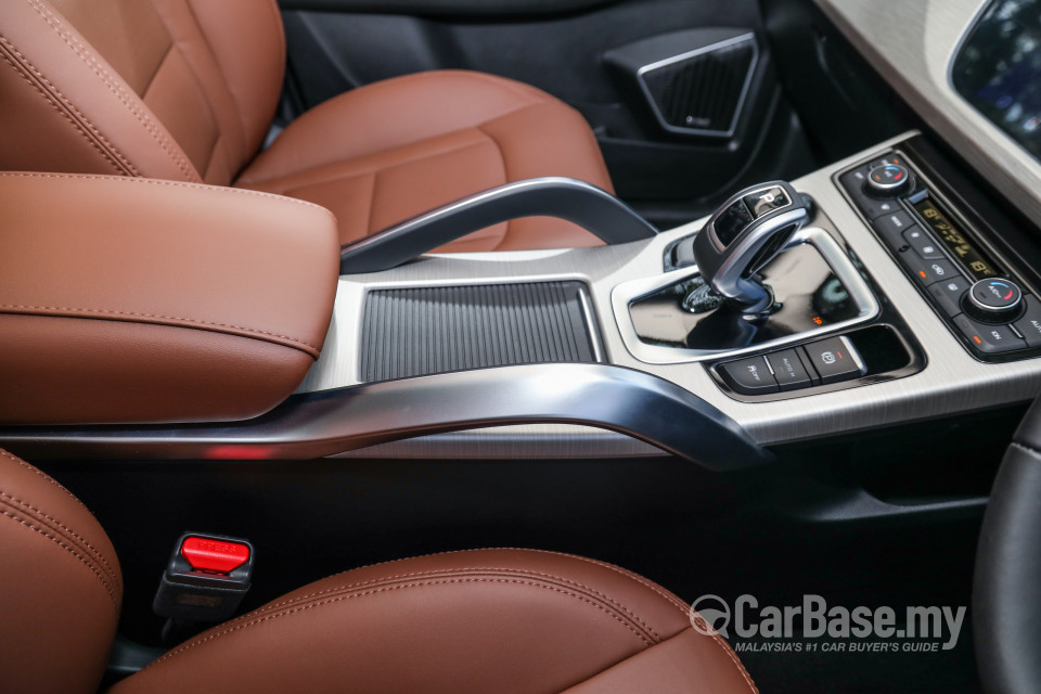 Proton X70 P7-90A CKD (2020) Interior