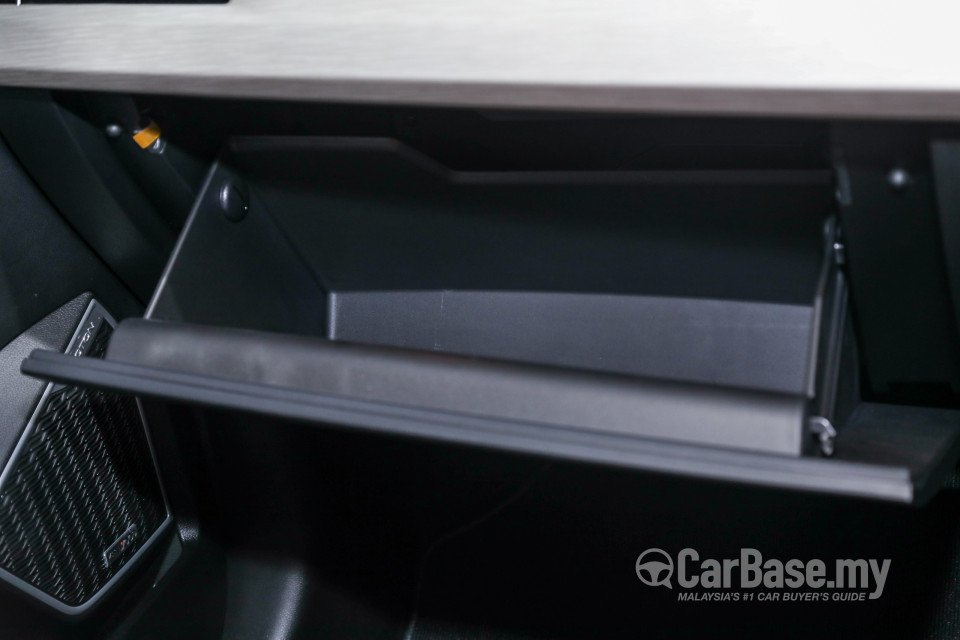 Proton X70 P7-90A CKD (2020) Interior