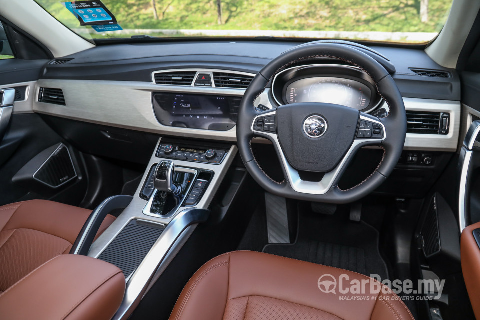 Proton X70 P7-90A CKD (2020) Interior
