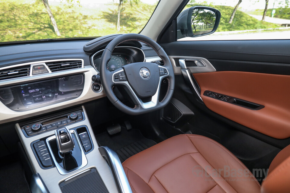 Audi Q5 FY (2019) Interior