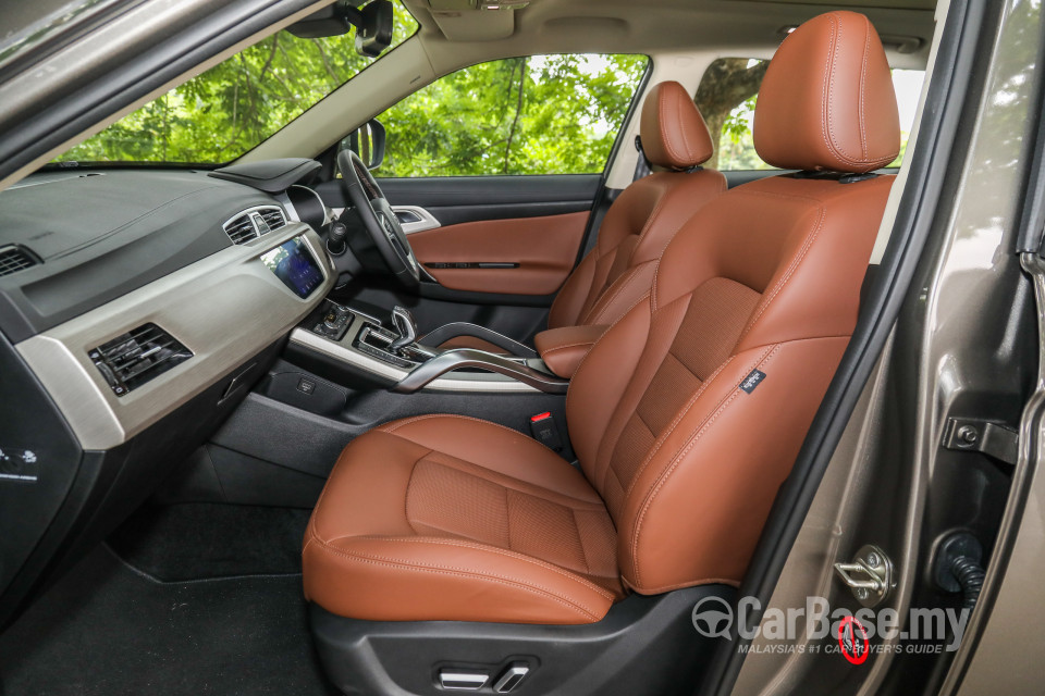 Proton X70 P7-90A CKD (2020) Interior