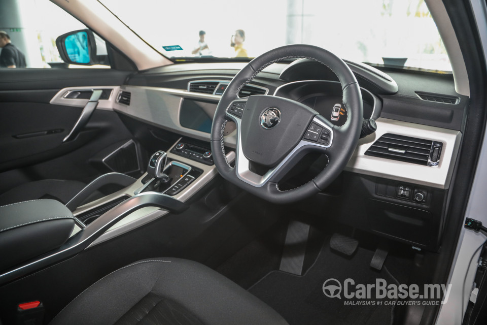 Proton X70 P7-90A CKD (2020) Interior