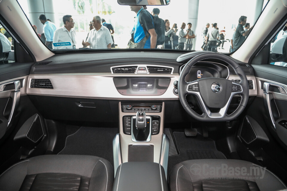 Honda Civic FC (2016) Interior