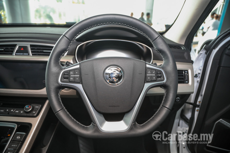 Proton X70 P7-90A CKD (2020) Interior