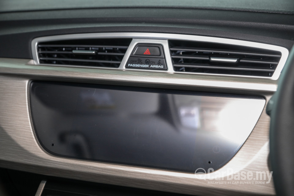 Proton X70 P7-90A CKD (2020) Interior