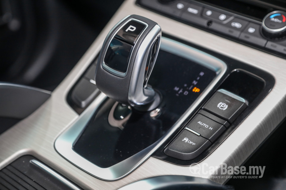 Proton X70 P7-90A CKD (2020) Interior