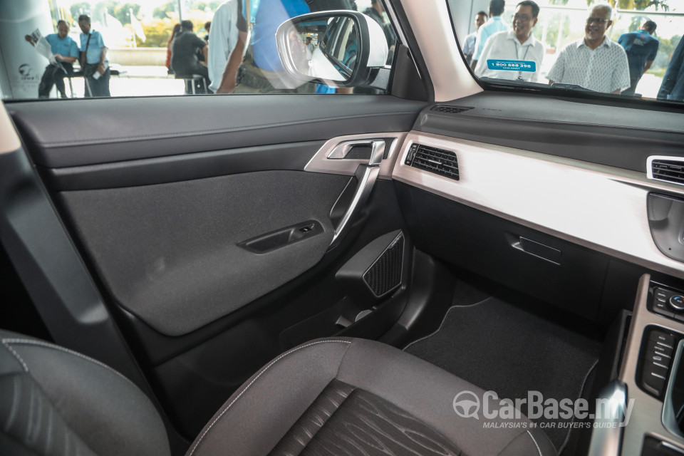 Proton X70 P7-90A CKD (2020) Interior