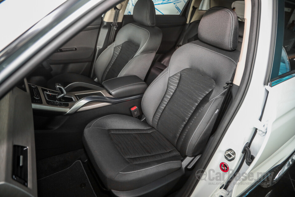 Nissan Navara D23 (2015) Interior